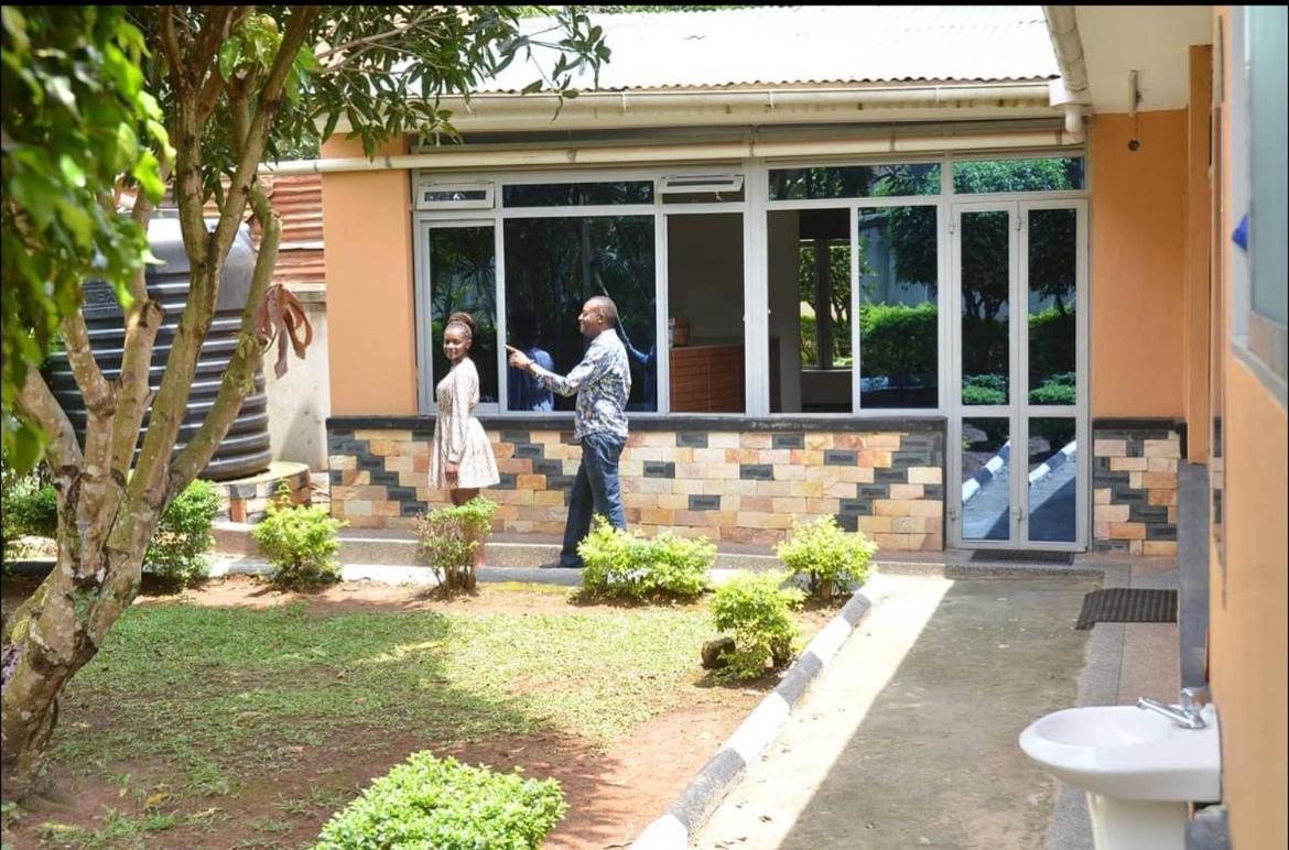 Merian Gardens And Guest House Mukono Town Exterior photo